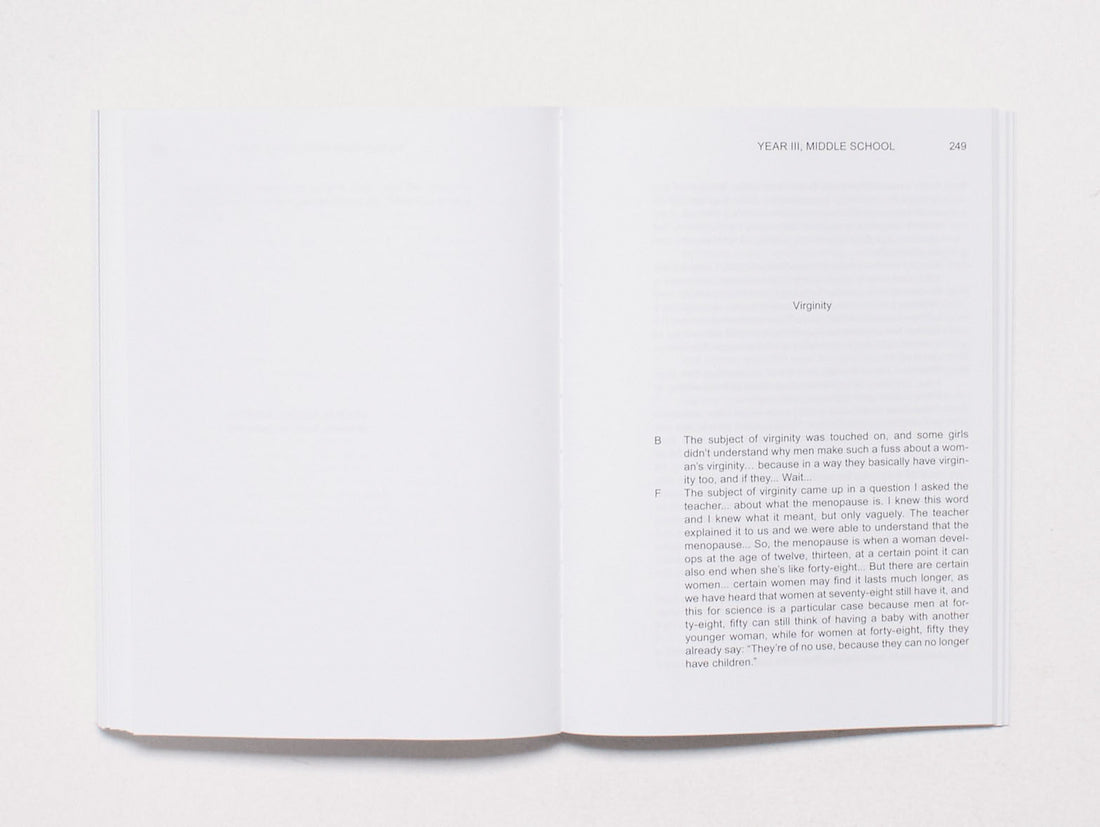 Superior and Inferior. Conversations among girls at middle school