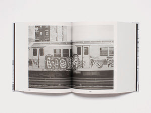 PASSING THROUGH MOVING IN AND GETTING AWAY WITH IT: Gordon Matta-Clark New York City Graﬃti Photographs, 1972–73