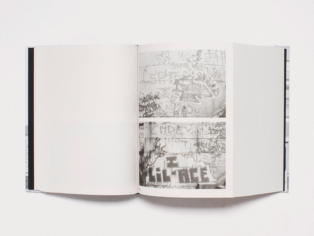 PASSING THROUGH MOVING IN AND GETTING AWAY WITH IT: Gordon Matta-Clark New York City Graﬃti Photographs, 1972–73