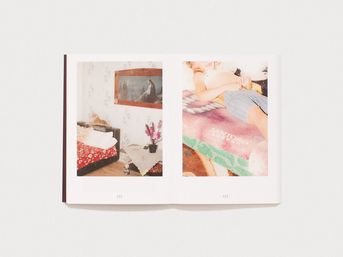 3,350 gr. Photographs and Letters on Obstetric Violence