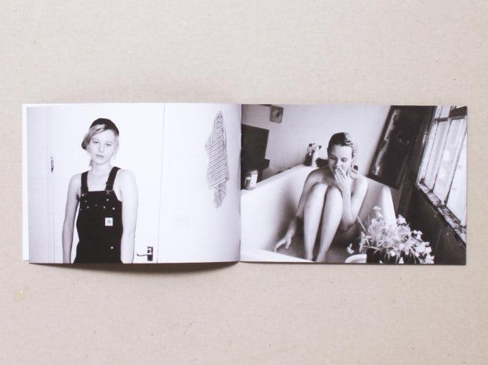 It's Not Him You See At Night In Your Dreams - Antenne Books