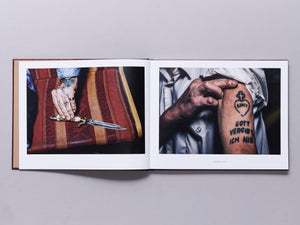 Golden Days Before They End - Antenne Books