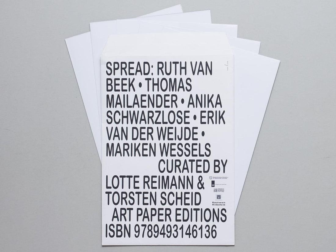 Spread: Ruth van Beek, Thomas Mailaender, Anika Schwarzlose, Erik van der Weijde, Mariken Wessels - Antenne Books