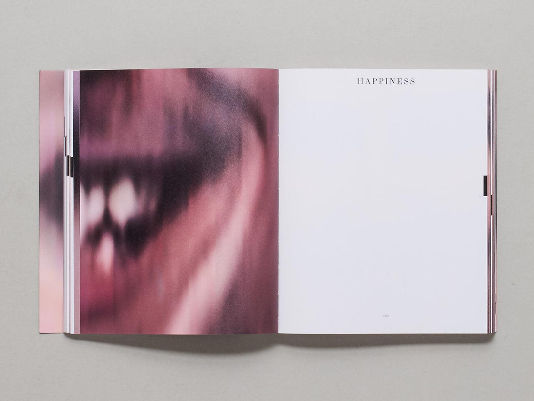 Happiness is the only true emotion - Antenne Books