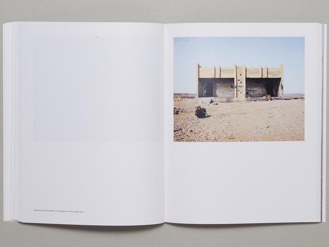 The Dynamics of Dust (English Edition) - Antenne Books