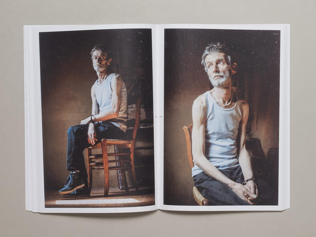 BIRDS OF A FEATHER - Antenne Books