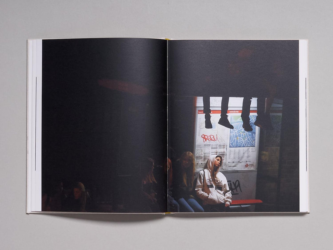 Come Closer Closer Please - Antenne Books