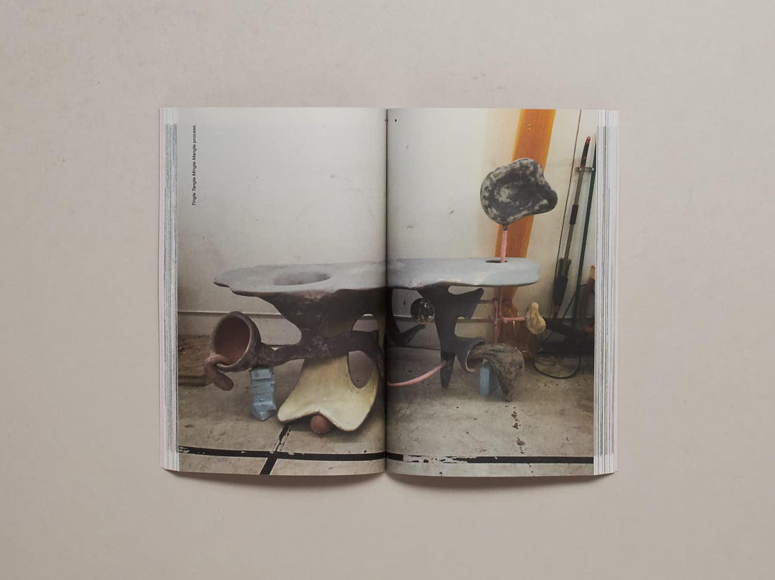 Casually Sauntering the Perimeter of Now - Antenne Books