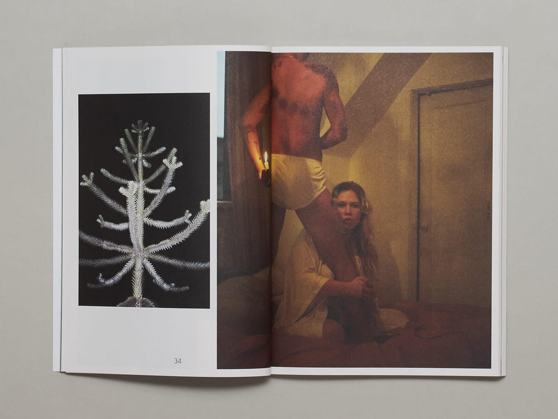 Extra Extra Issue 21 - Antenne Books