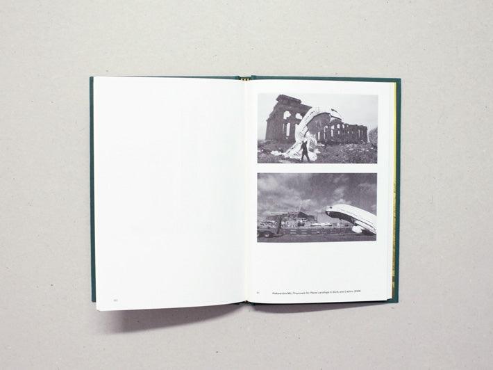 Monuments - Antenne Books