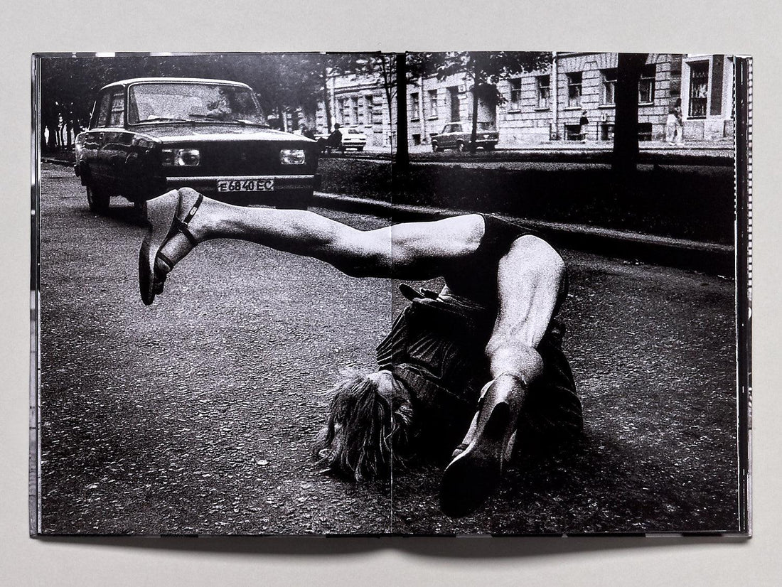 Walk Through The Fire - Antenne Books