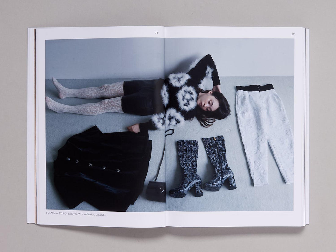 MANY OF THEM Issue 10 - Antenne Books