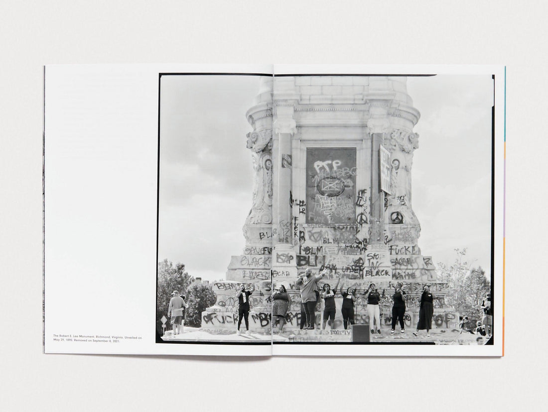 Monument - Antenne Books