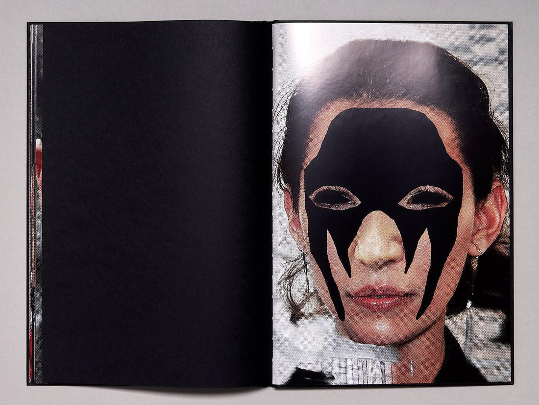 Very Charming Animals : Humans - Antenne Books