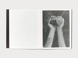 Les yeux ferm√©s - Antenne Books