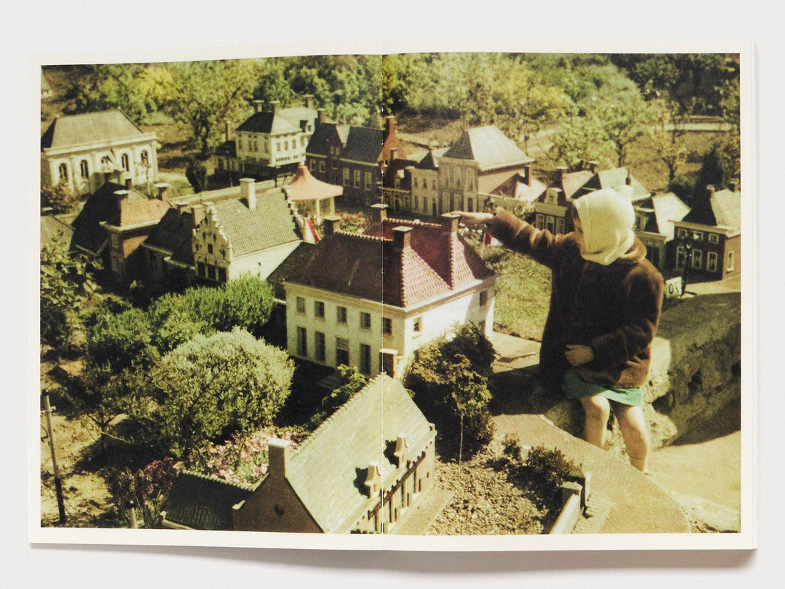 INCOMPLETE ENCYCLOPEDIA OF TOUCH - Antenne Books