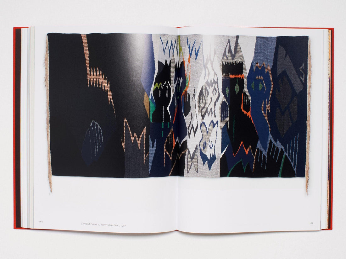 Through the Threads - Antenne Books