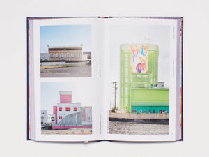 LOVE HOTEL - Antenne Books