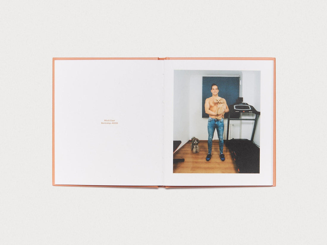 APRICOT POODLE - Antenne Books